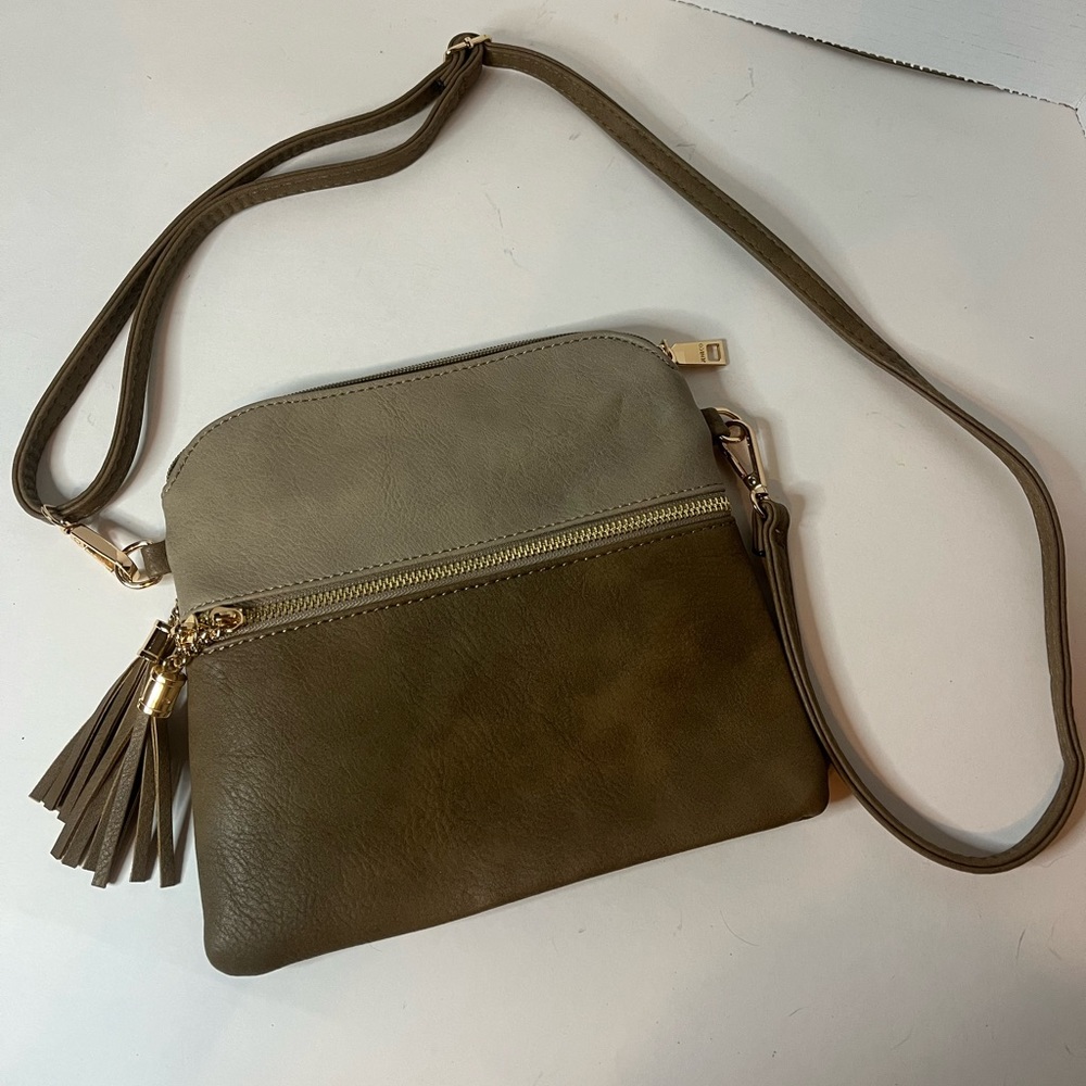 Crossbody purse